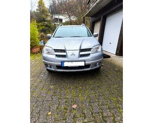 Mitsubishi Mitsubishi Outlander 2.4 Dakar 4WD Benzin 160 PS/ Gebrauchtwagen