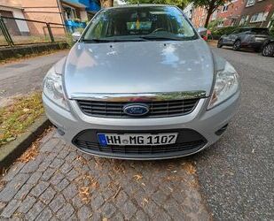 Ford Ford Focus 1,6 Silver Magic Silver Magic Gebrauchtwagen