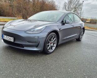 Tesla Tesla Model 3 Allradantrieb mit Dualmotor Long Ran Gebrauchtwagen