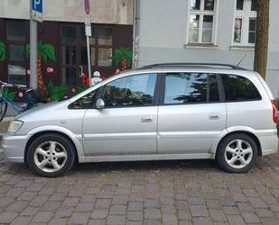 Opel Opel Zafira 1.8 16V - Benzin und LPG Gebrauchtwagen