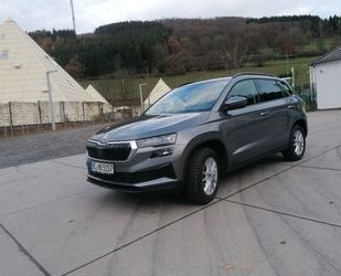 Skoda Skoda Karoq 1.5l TSI ACT DSG AMBITION - Garantie Gebrauchtwagen