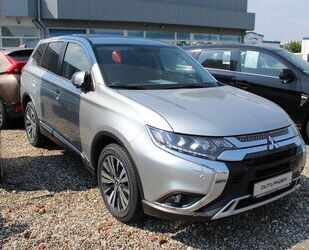 Mitsubishi Mitsubishi Outlander 2,0 Diamant+ CVT*LED*Scheckhe Gebrauchtwagen