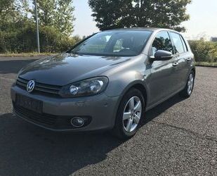 VW Volkswagen Golf 1.4 TSI 160 PS KlimAut NAVI 2xPDC Gebrauchtwagen