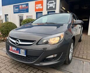 Opel Opel Astra J Lim. 5-trg./Klima/ Leder/ Temp./CD Ra Gebrauchtwagen