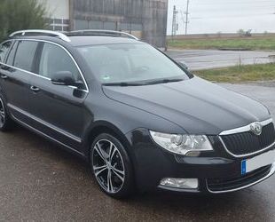 Skoda Skoda Superb 3.6 V6 DSG 4x4 Elegance Combi Gebrauchtwagen