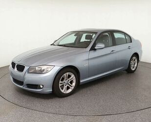 BMW BMW 320i FACELIFT MODELL (LEDER/ERST 85 TKM/125 KW Gebrauchtwagen