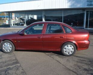 Opel Opel Vectra 1.8 16V Comfort Gebrauchtwagen