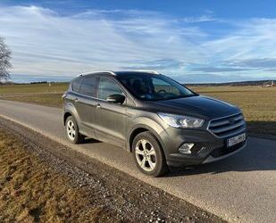 Ford Ford Kuga 2,0 TDCi 150 PS AHK abnehmbar Extras. Gebrauchtwagen