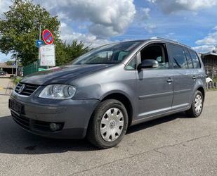 VW Volkswagen Touran Highline* 7 - Sitzer * Navi* Kli Gebrauchtwagen