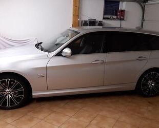 BMW BMW 325i Touring M Optik, AHK,Klima,Regensensor Gebrauchtwagen