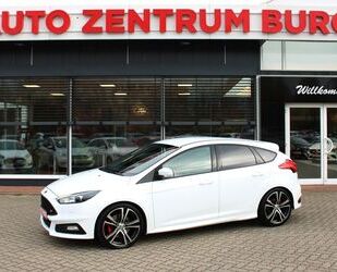 Ford Ford Focus Lim. ST 1.4l Navi BiXenon PDC Gebrauchtwagen