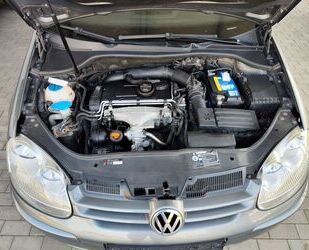 VW Volkswagen Golf 2.0 TDI 6-Gang DPF Trendline Trend Gebrauchtwagen