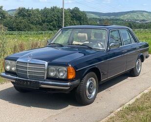 Mercedes-Benz Mercedes-Benz 200 E W123 *TÜV NEU*MB-SCHECKHEFT* Gebrauchtwagen