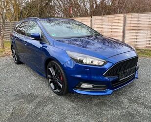 Ford Ford Focus 2.0T Turnier ST/Navi/TÜV/Euro6 Gebrauchtwagen