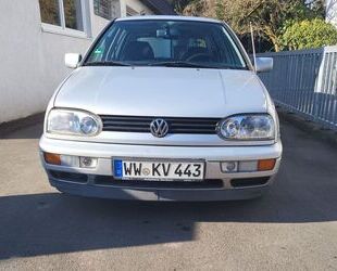 VW Volkswagen Golf 3, 1.6 100PS, Automatik Servo ZV u Gebrauchtwagen