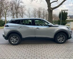 Peugeot Peugeot 2008 1.2 Puretech 130 PS Automatik Gebrauchtwagen