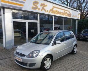 Ford Ford Fiesta 1,3 51 kW Style *KLIMA*SCHECKHEFT* Gebrauchtwagen