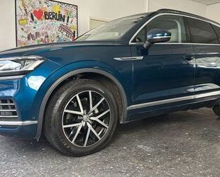 VW Volkswagen Touareg 3,0 TDI 4x4 Panorama/AHK/LED/St Gebrauchtwagen