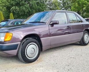 Mercedes-Benz Mercedes-Benz 230 E Limousine H-Kennzeichen TÜV NE Gebrauchtwagen