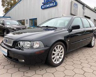 Volvo Volvo V40 T4 2.0T Klima Leder AHK 200PS TÜV 07/2 Gebrauchtwagen