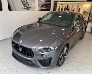 Maserati Maserati Levante 3.8 V8 Trofeo *Warranty 12/2026*S Gebrauchtwagen