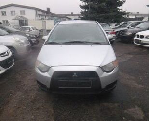 Mitsubishi Mitsubishi Colt Lim. 5-trg. Invite *Benzin&Flüssig Gebrauchtwagen