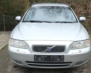 Volvo Volvo V70 Kombi 2.4 D Ed.Com.Xen,Leder,Navi,Automa Gebrauchtwagen