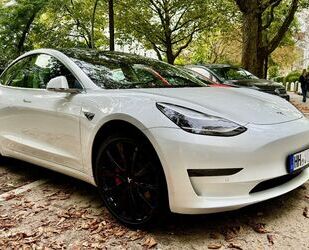 Tesla Tesla Model 3 Performance, AWD, 1. Hd., Garage, G Gebrauchtwagen