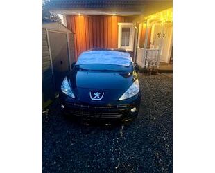 Peugeot Peugeot 207 CC Black & White Edition 120 Black & W Gebrauchtwagen