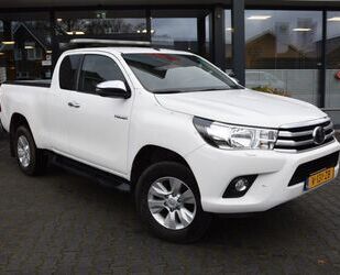 Toyota Toyota Hilux 2.4 D-4D X-TRS CAB CHALLENGER 4WD VAN Gebrauchtwagen