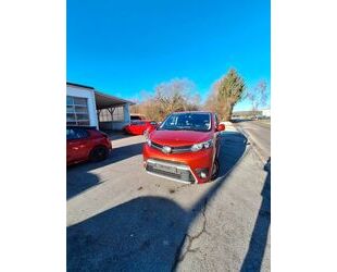 Toyota Toyota Proace (Verso) 2,0-l-D-4D 130kW L2 Executiv Gebrauchtwagen