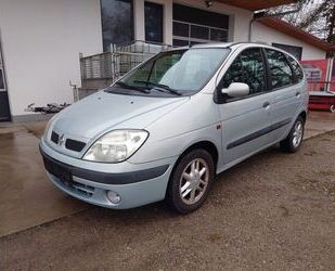 Renault Renault Scenic 2.0 16V AT - Gebrauchtwagen