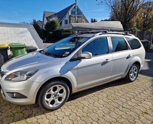 Ford Ford Focus 1,6 Titanium Turnier, AHK, Android, Box Gebrauchtwagen