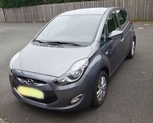 Hyundai Hyundai ix20 1.4 Classic Grau/Anhängerkupplung Gebrauchtwagen