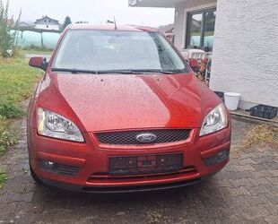 Ford Ford Focus 1,6 Ti-VCT Gebrauchtwagen