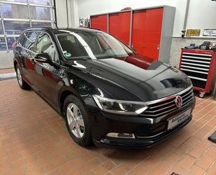 VW Volkswagen Passat Variant 2,0 TDI DSG Navi LED ACC Gebrauchtwagen