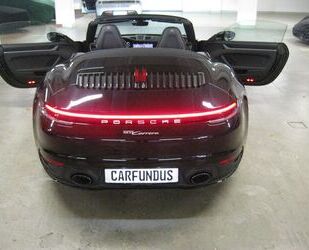 Porsche Porsche 992 cabrio,schw/schw,abgas,21