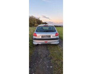 Peugeot Peugeot 206 1.4 Premium 75 AUTO Premium Gebrauchtwagen