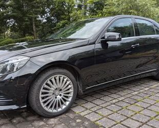 Mercedes-Benz Mercedes-Benz E 220 BlueTEC 4MATIC ELEGANCE Autom. Gebrauchtwagen