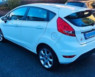 Ford Ford Fiesta 1,25 85 PS - 5 Türer - gepflegt Gebrauchtwagen