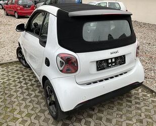 Smart Smart FORTWO EQ ELECTRIC CABRIO NAVI SITZHZG TEMPO Gebrauchtwagen