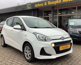 Hyundai Hyundai i10 / NEUE ALLWETTERREIFEN / NAVI / TEMP/L Gebrauchtwagen