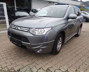 Mitsubishi Mitsubishi Outlander ClearTec Invite 2WD, 6 Gang Gebrauchtwagen