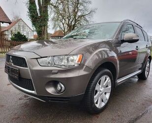 Mitsubishi Mitsubishi Outlander 2.2 DI-D Intense 4WD Xenon AH Gebrauchtwagen