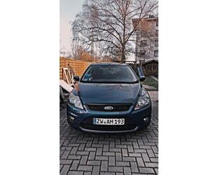 Ford Ford Focus 1,6 Ghia Ghia Gebrauchtwagen