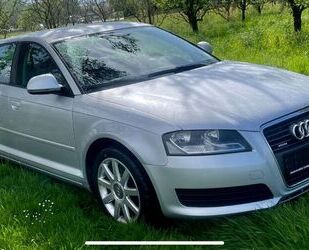 Audi Audi A3 1.8 TFSI quattro Attraction Sportback*1HD/ Gebrauchtwagen