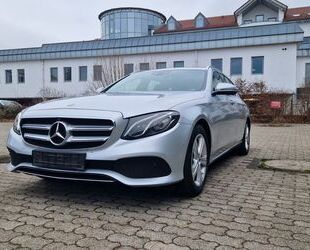 Mercedes-Benz Mercedes-Benz E 250 HeadUp LED Navi Kamera 360 Gebrauchtwagen