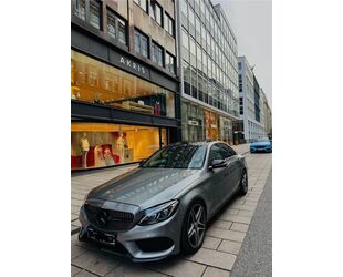 Mercedes-Benz Mercedes-Benz C 220 d 4MATIC T AMG Line Autom. AMG Gebrauchtwagen