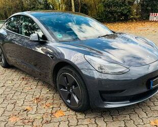 Tesla Tesla Model 3 RWD, Top Zustand, Modelljahr 2023 Gebrauchtwagen