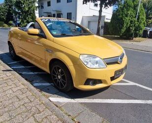 Opel Opel Tigra Cabrio in Gelb - fährt sich noch sehr g Gebrauchtwagen